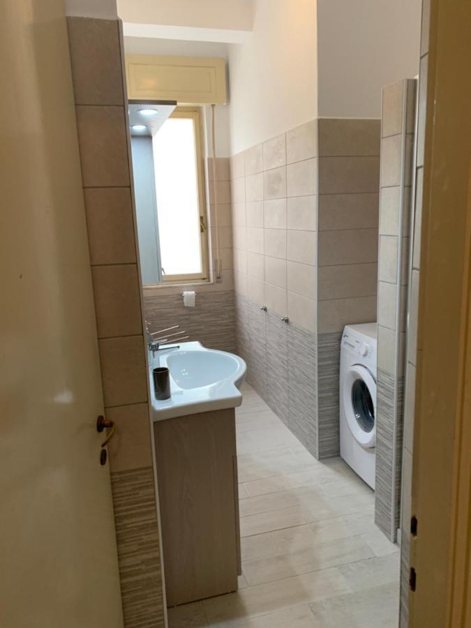 Casa Bianca 2 - Confortevole In Centro A Moneglia Buitenkant foto