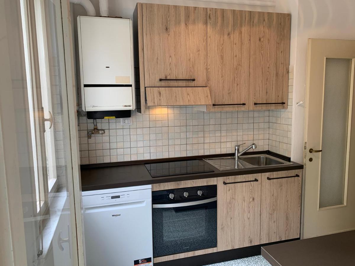 Casa Bianca 2 - Confortevole In Centro A Moneglia Buitenkant foto